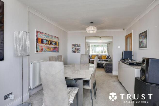 4 bed Detached for sale Image 6