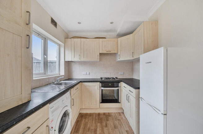 1389313-12-693ff9...