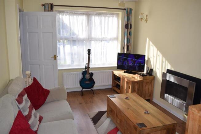 7 Milton Court Living Room.jpg