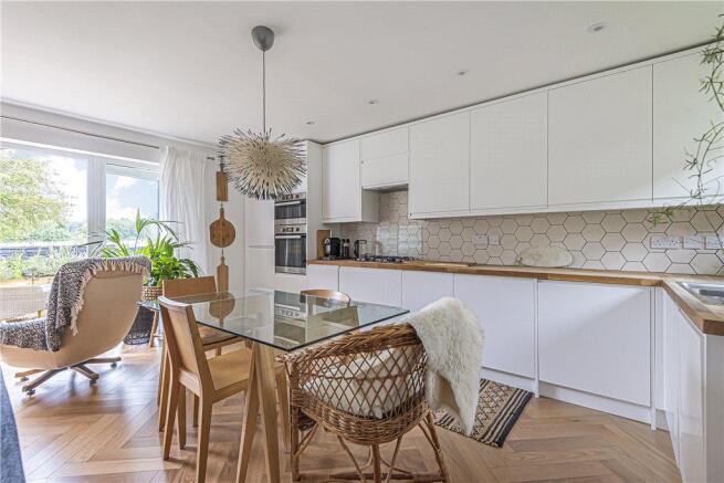 Kitchen/Dining Area