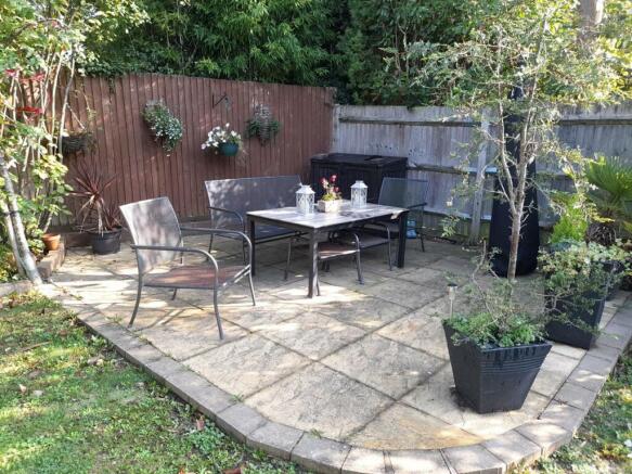 Patio 1.jpg