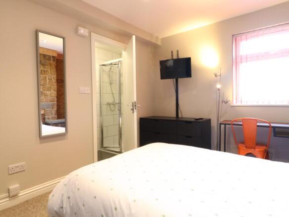 Ark Farm House Room 2 3.JPG