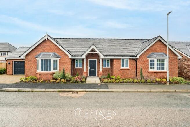 4-bed detached on Lon HM Stanley, St. Asaph, Denbighshire, LL17 0EJ, £465,950