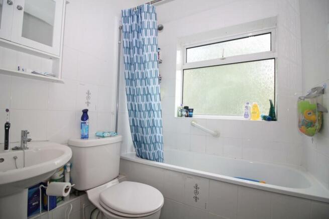 Bathroom.jpg