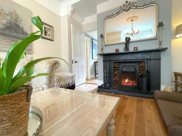 Living Room (4)