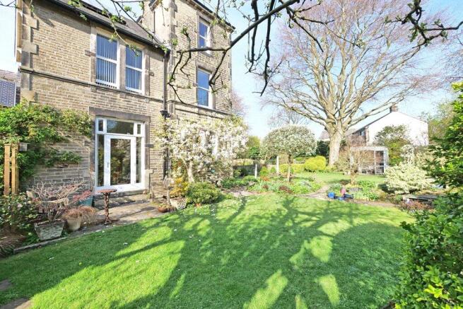 4 bed Semi-Detached for sale Image 11