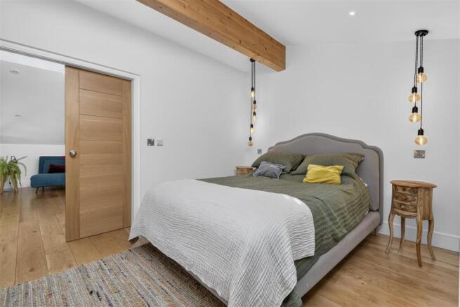 3 bed Barn Conversion for sale Image 4