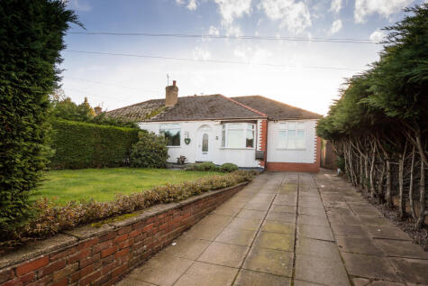 Cefn Road, Wrexham, LL13