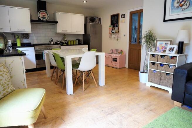 Kitchen / Breakfast
