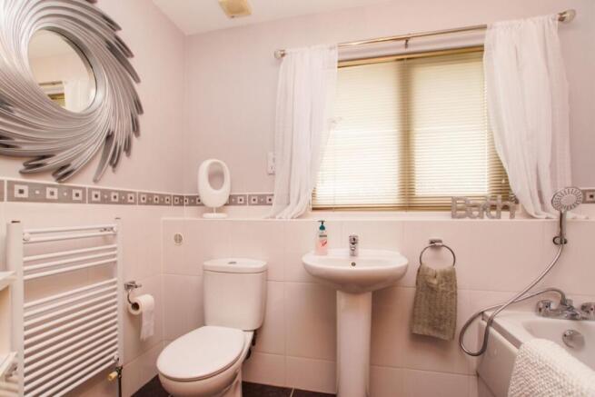 Bathroom / WC