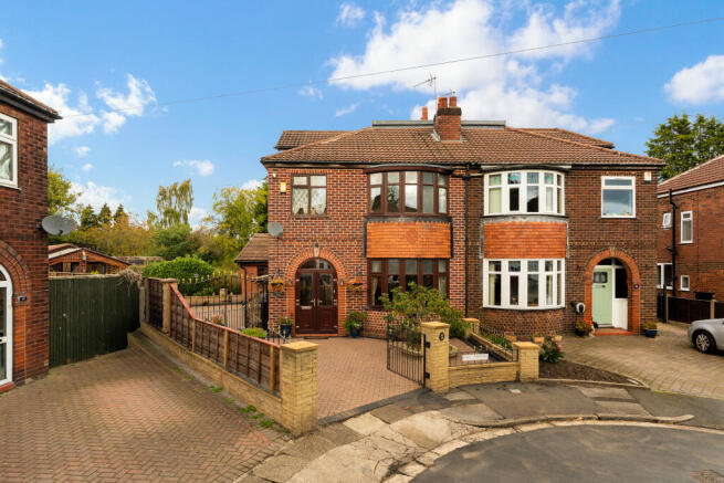 38 FRODSHAM AVENUE-42.jpg