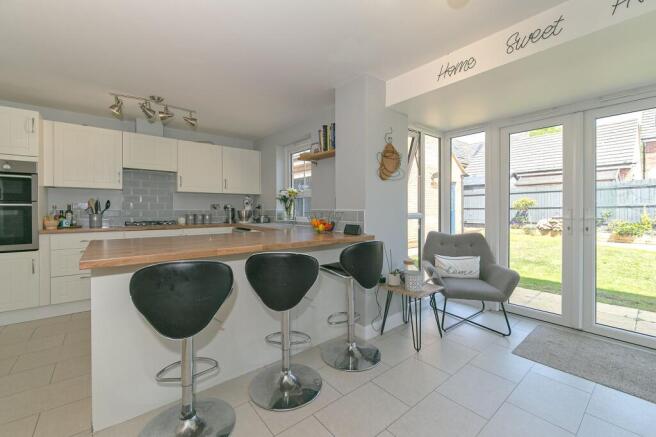 Kitchen/Breakfast Room