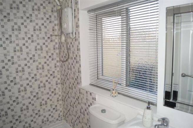 GROUND FLOOR SHOWER ROOM