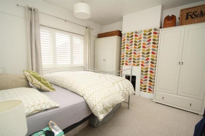 10 Clifford bed 1a.JPG