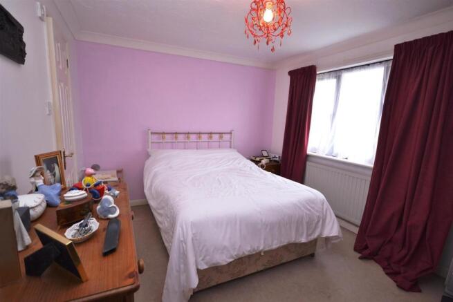 Bed1.JPG