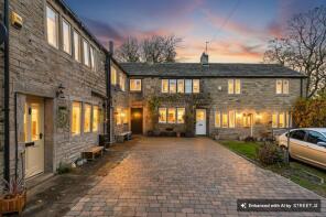 32, Longcroft, Almondbury, Huddersfield HD5 8XW