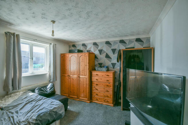 3 bed Terraced for sale Image 10