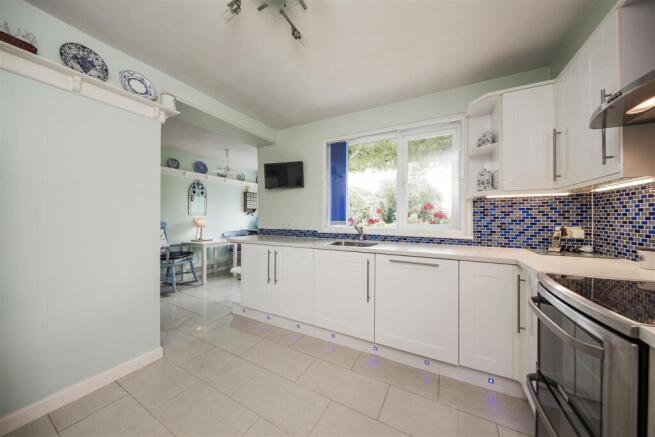 Modern Kitchen