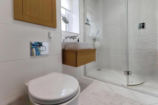 3 bed Town House for sale Image 11