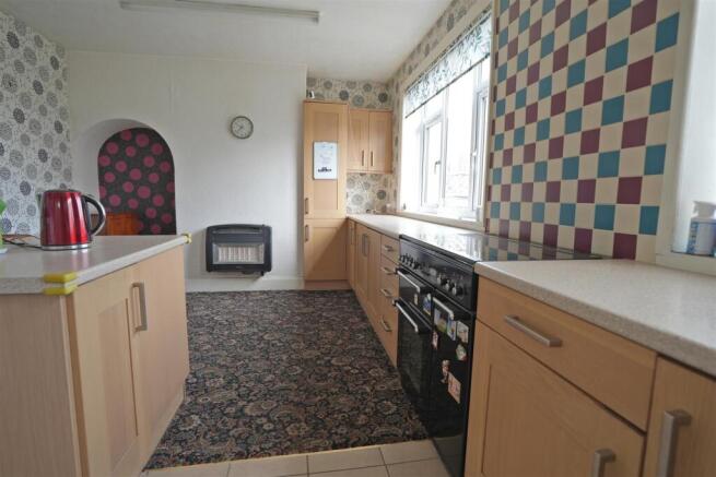 3 bed Semi-Detached for sale Image 7