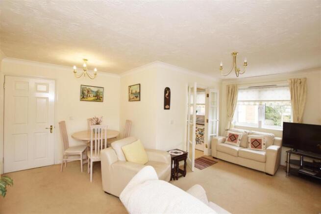 Padfield Court, Forty Avenue, Wembley photo 4