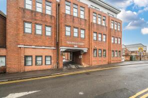 Flat 3, Taylers Court, Pelican Lane, Newbury RG14 1AQ