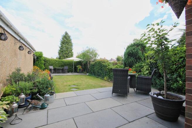 Lovely rear garden