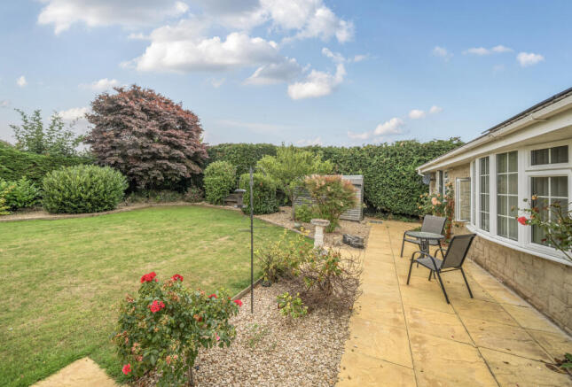 1329967-5-6882440...