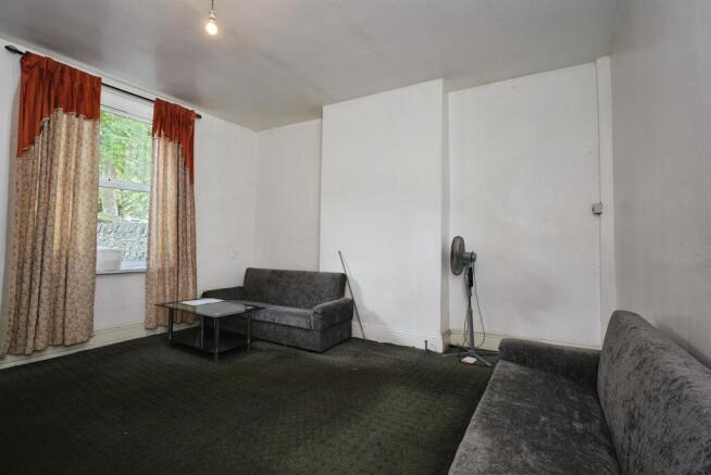 6 bed Terraced for sale Image 4