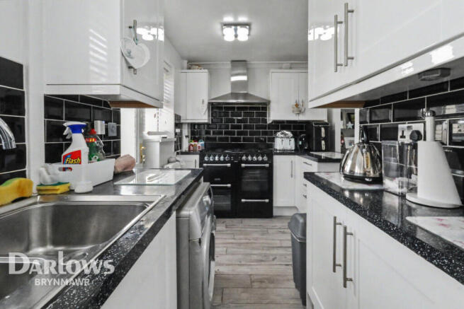 Lansdowne Close, Ebbw Vale photo 5