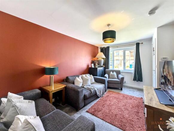 3 bed Semi-Detached for sale Image 4