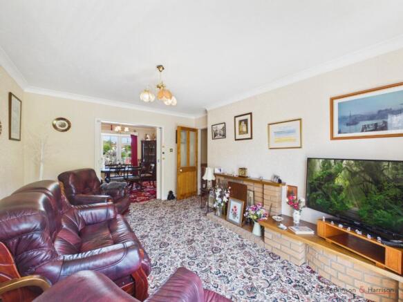 4 bed Detached Bungalow for sale Image 9