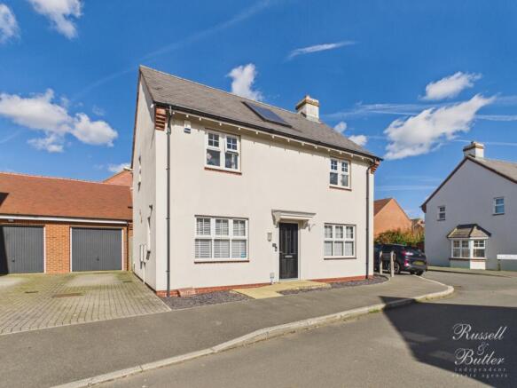 CAM01995G0-PR0428-STILL002