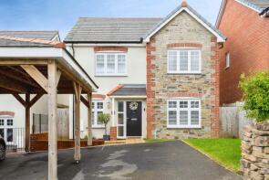 4, Yellowmead Tor Close, Tavistock PL19 8GB