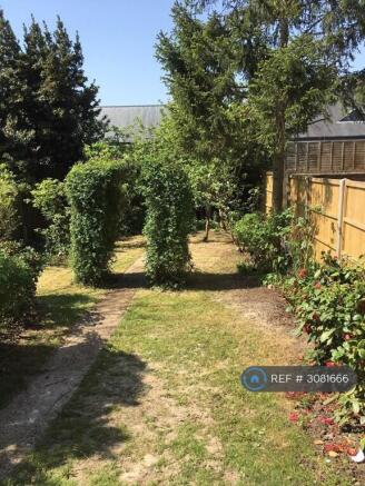 Private Garden (Sole Access)