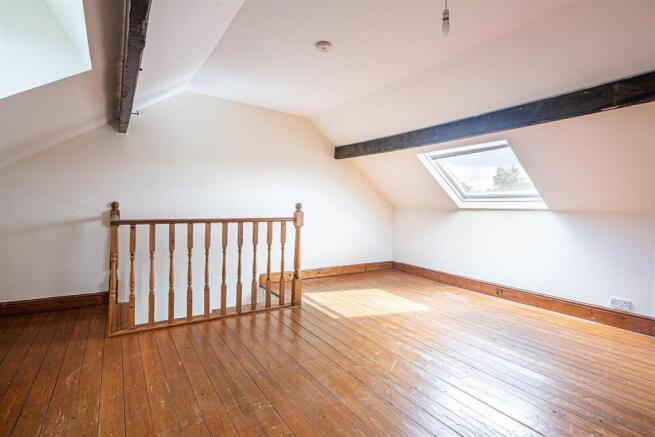 3 bed Terraced to rent Image 7