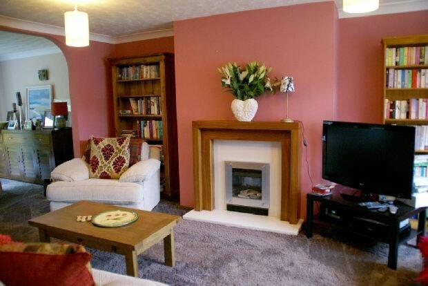 Living Room pic 2