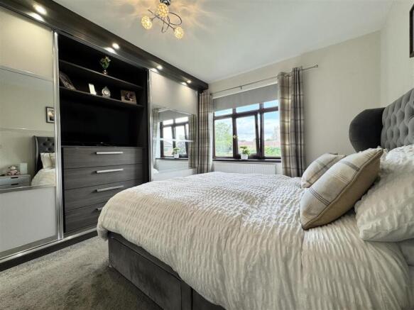 3 bed Detached for sale Image 4