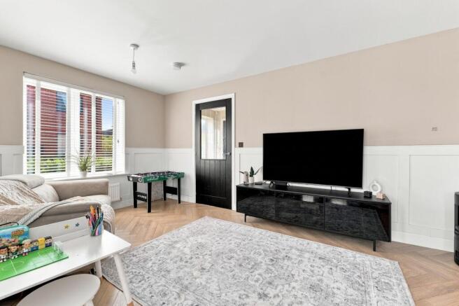 3 bed Semi-Detached for sale Image 11