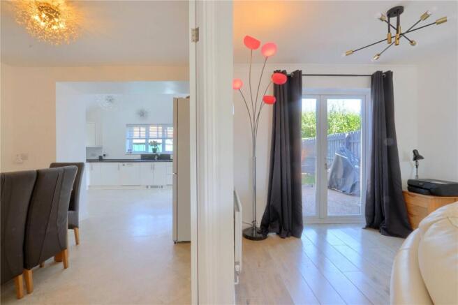 4 bed Detached for sale Image 4