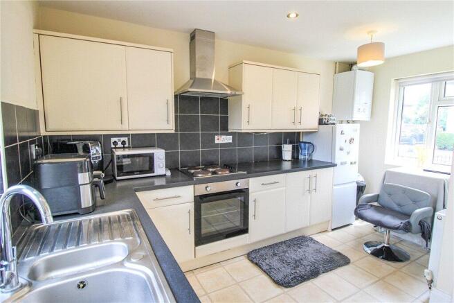 2 bed Terraced for sale Image 8