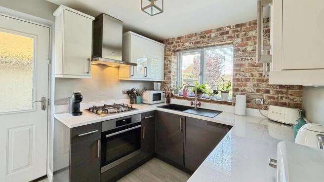 3 bed Detached for sale Image 2