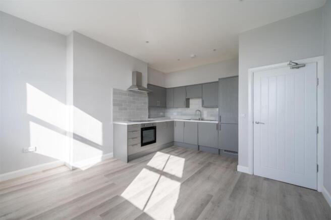 Flat 7 41 Norfolk Crescent Sea Front 26 7.jpg