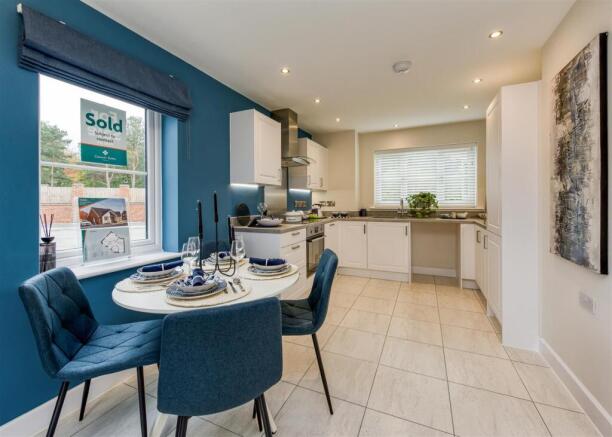 28 Cobham Close-03.jpg