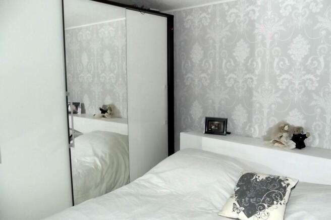 Bed 1