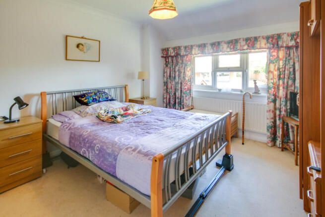Lincolns Mead, Lingfield, Surrey photo 4