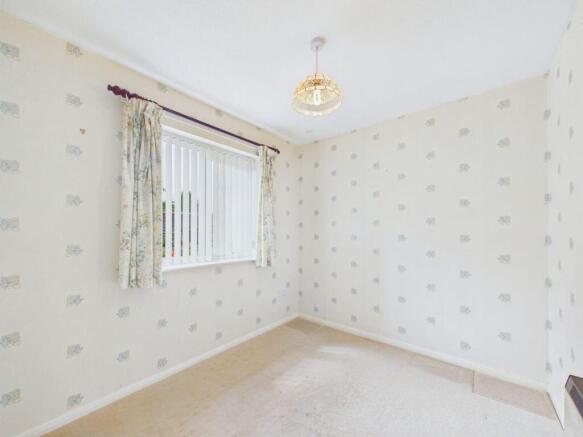 2 bed Terraced Bungalow for sale Image 5