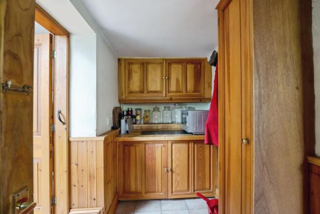 4 bed Detached for sale Image 6