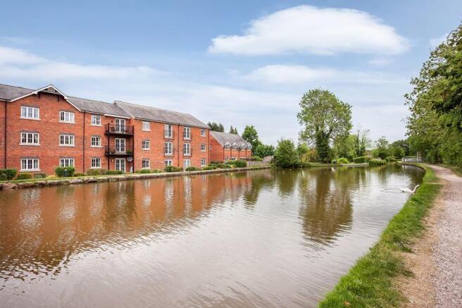 CANALSIDE