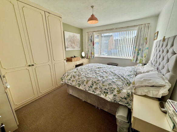 3 bed Semi-Detached for sale Image 9
